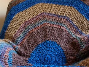 Round crochet blanket